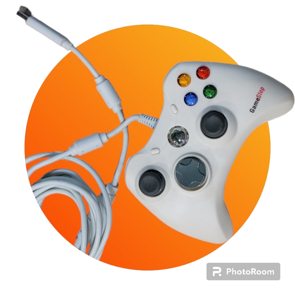 XBOX 360 CORDED GAMESTOP WHITE CONTROLLER